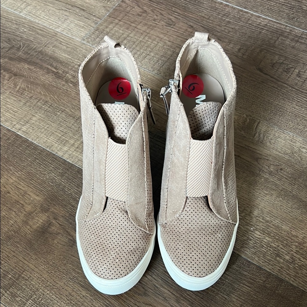 MIA Women's Sneakers in Beige